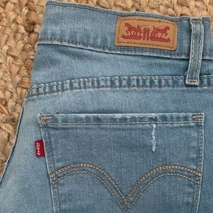 Levi’s 524 Skinny Jeans size 7